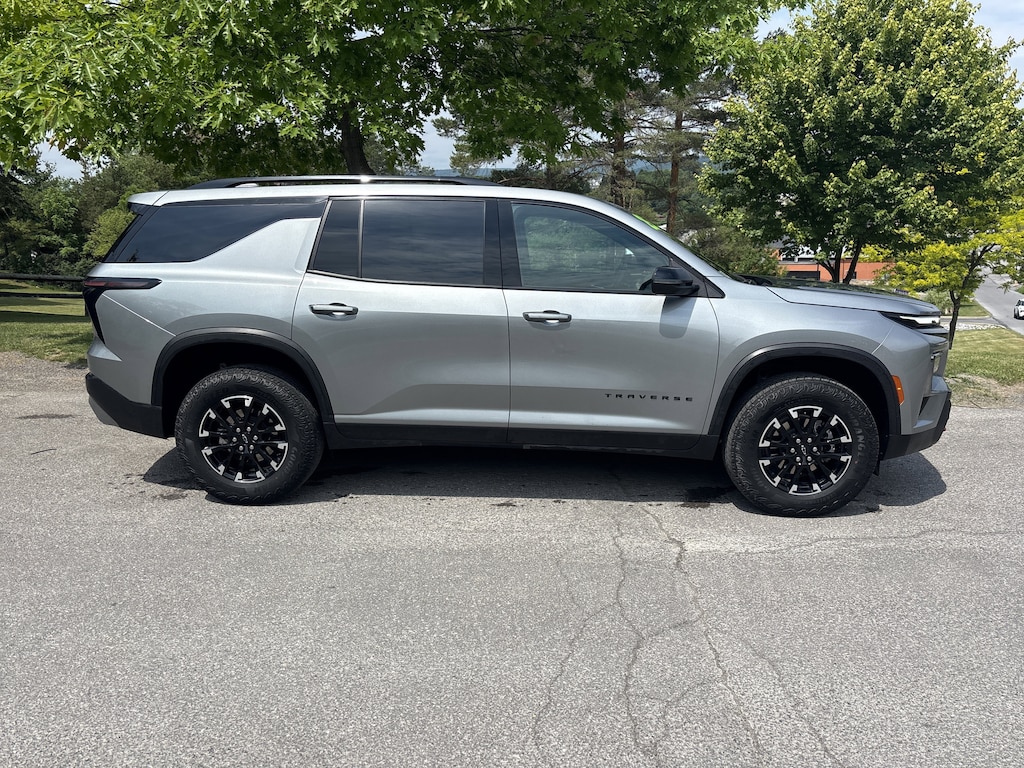 Used 2025 Chevrolet Traverse AWD Z71 AWD Z71