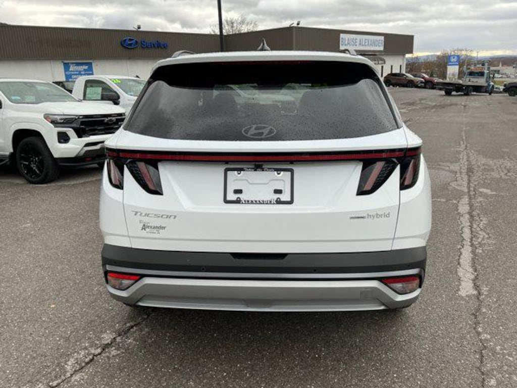 New 2026 Hyundai Tucson Hybrid Limited SUV