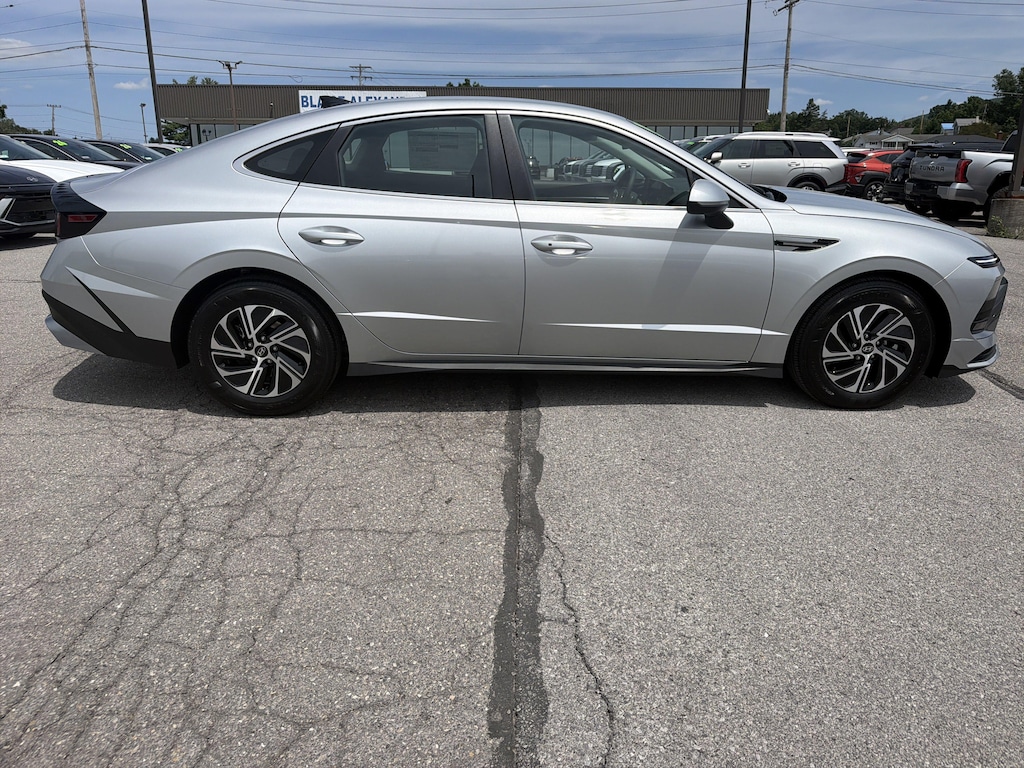 New 2026 Hyundai Sonata Hybrid Blue Sedan