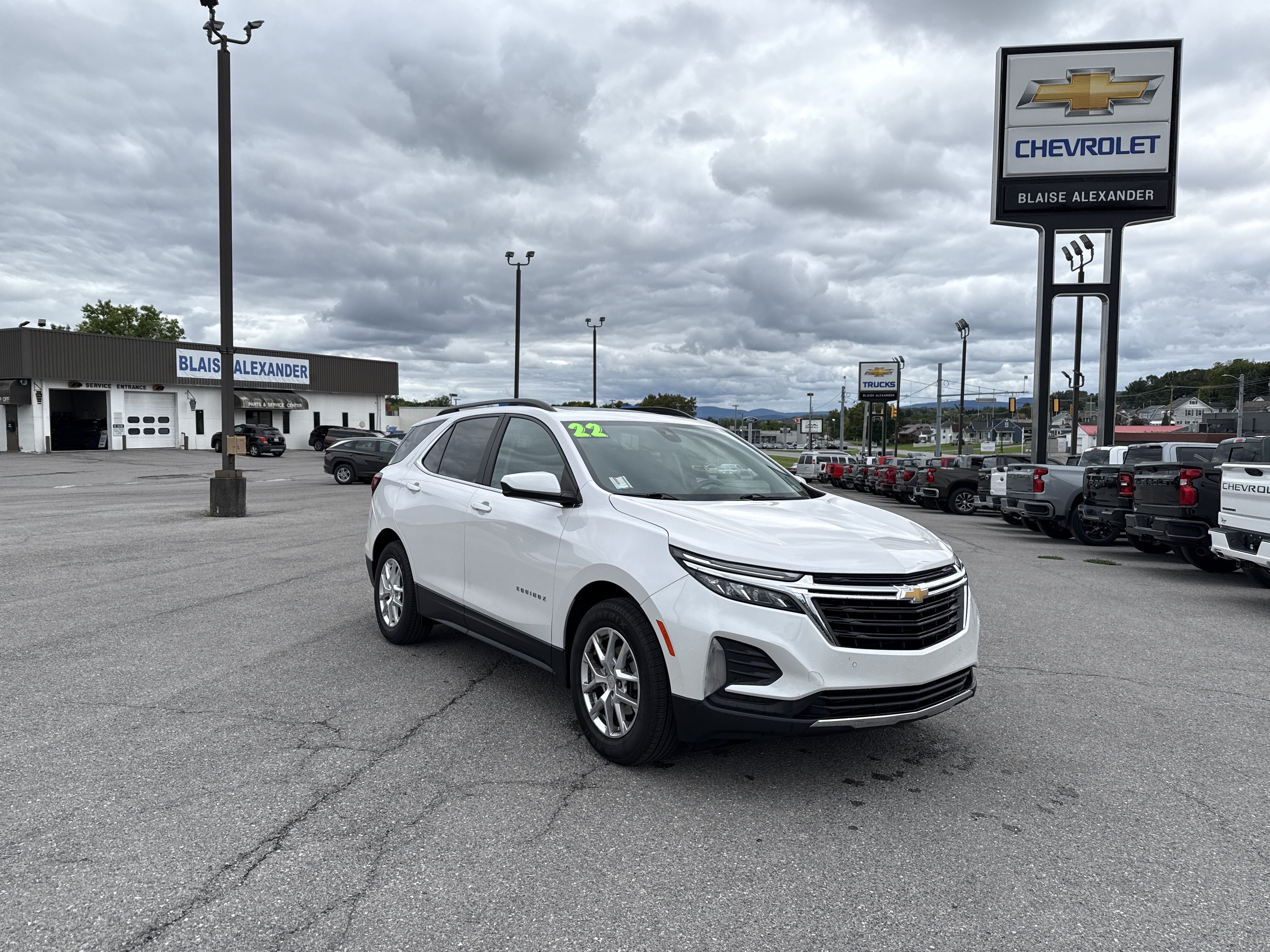 Used 2022 Chevrolet Equinox LT FWD LT w/1LT