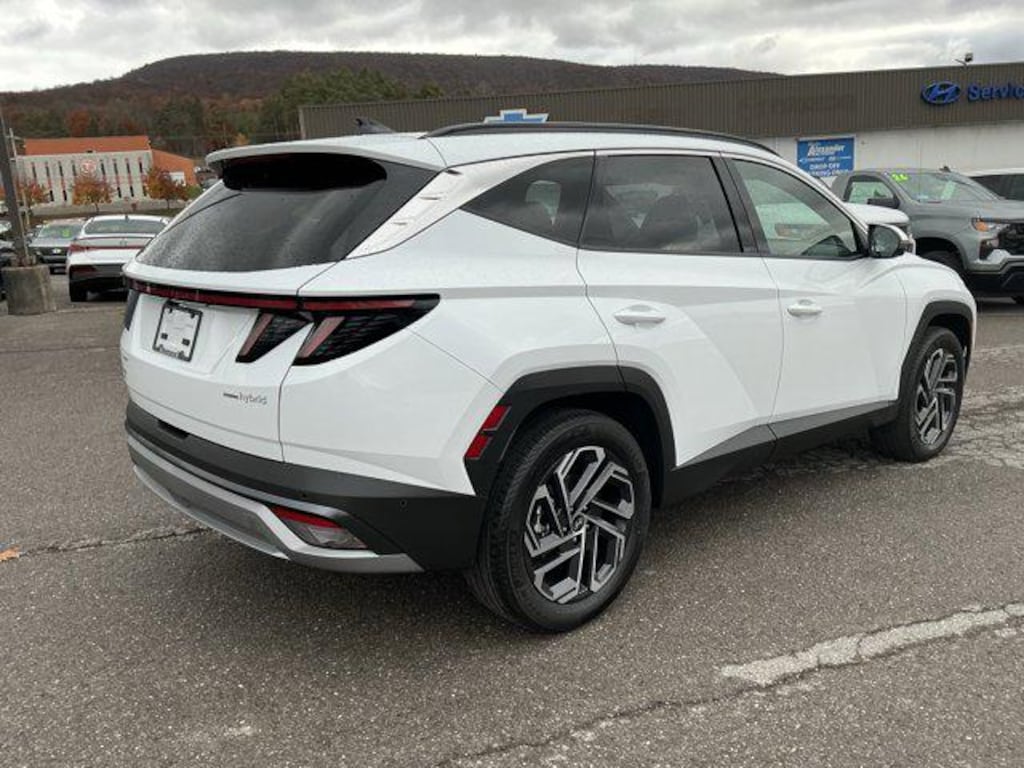 New 2026 Hyundai Tucson Hybrid Limited SUV