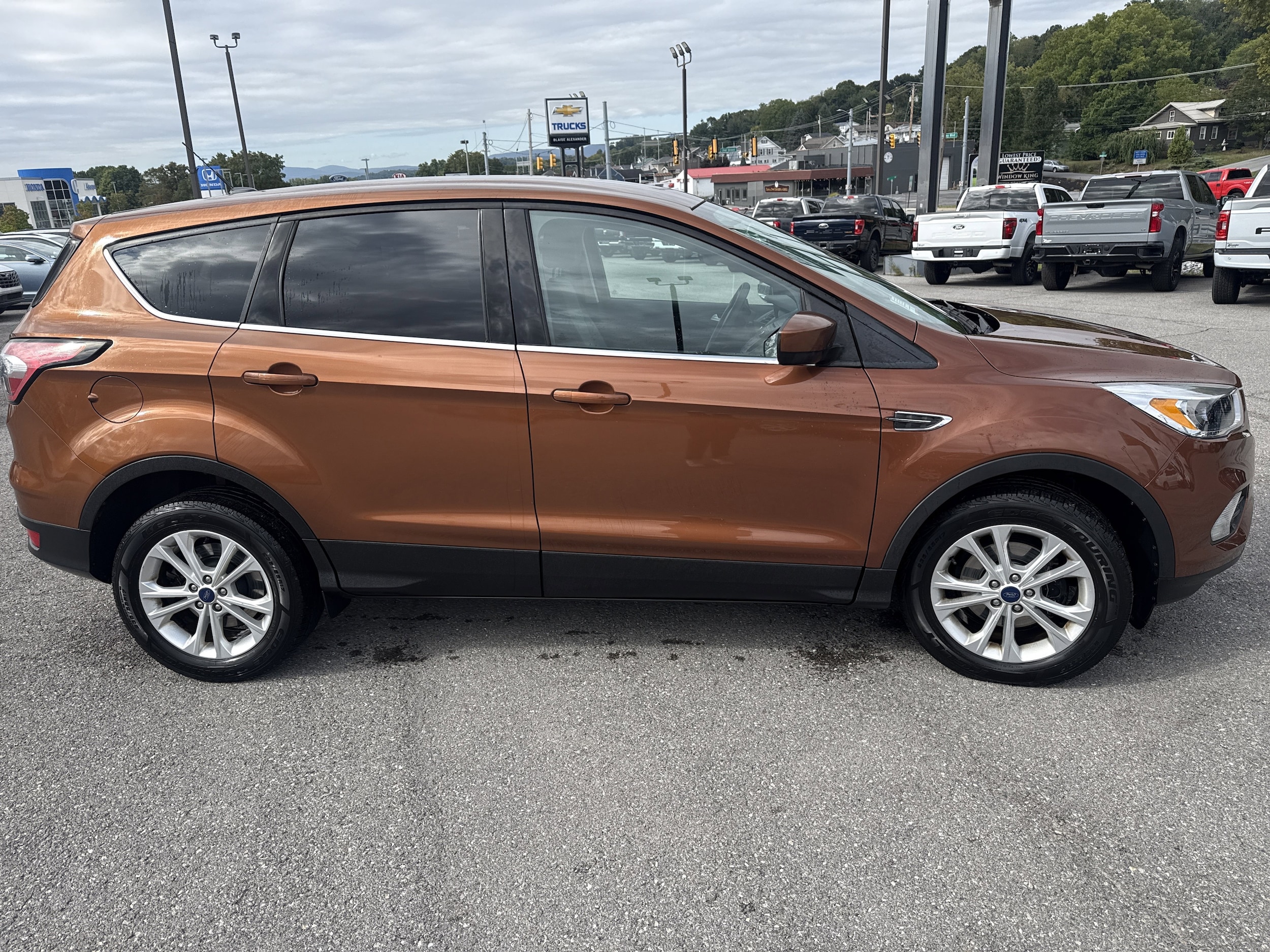 Used 2017 Ford Escape SE with VIN 1FMCU0GD8HUD48283 for sale in Altoona, PA