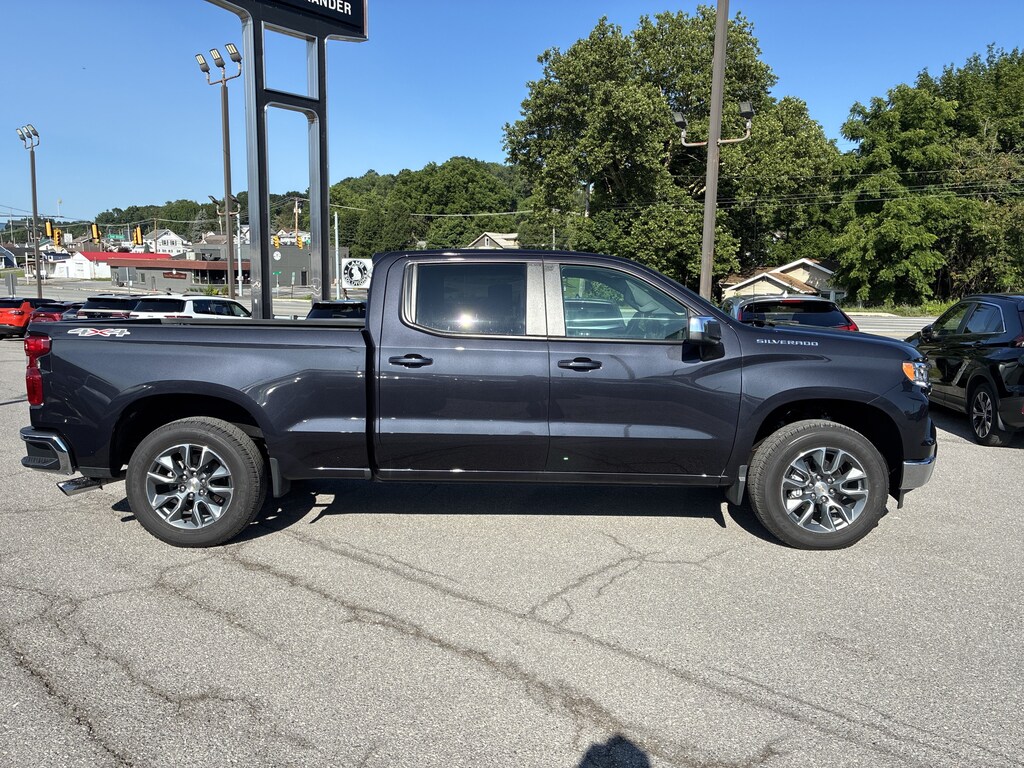 Used 2024 Chevrolet Silverado 1500 LT 4WD Crew Cab 157 LT