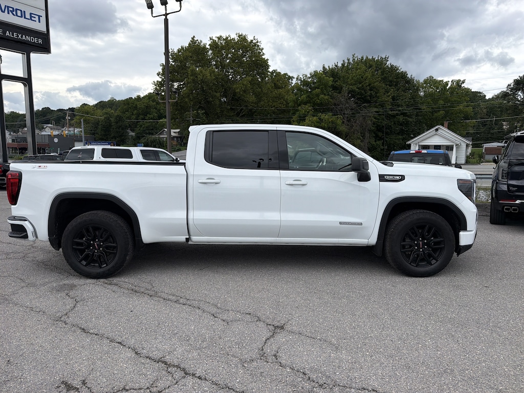 Used 2023 GMC Sierra 1500 Elevation 4WD Crew Cab 157 Elevation
