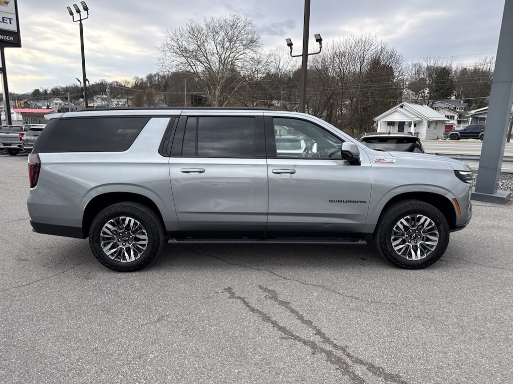 Used 2025 Chevrolet Suburban Z71 4WD Z71