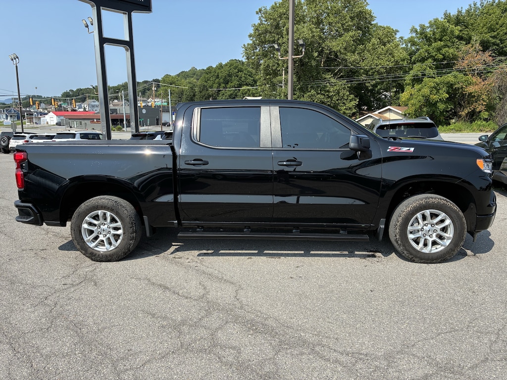 Used 2023 Chevrolet Silverado 1500 RST 4WD Crew Cab 147 RST