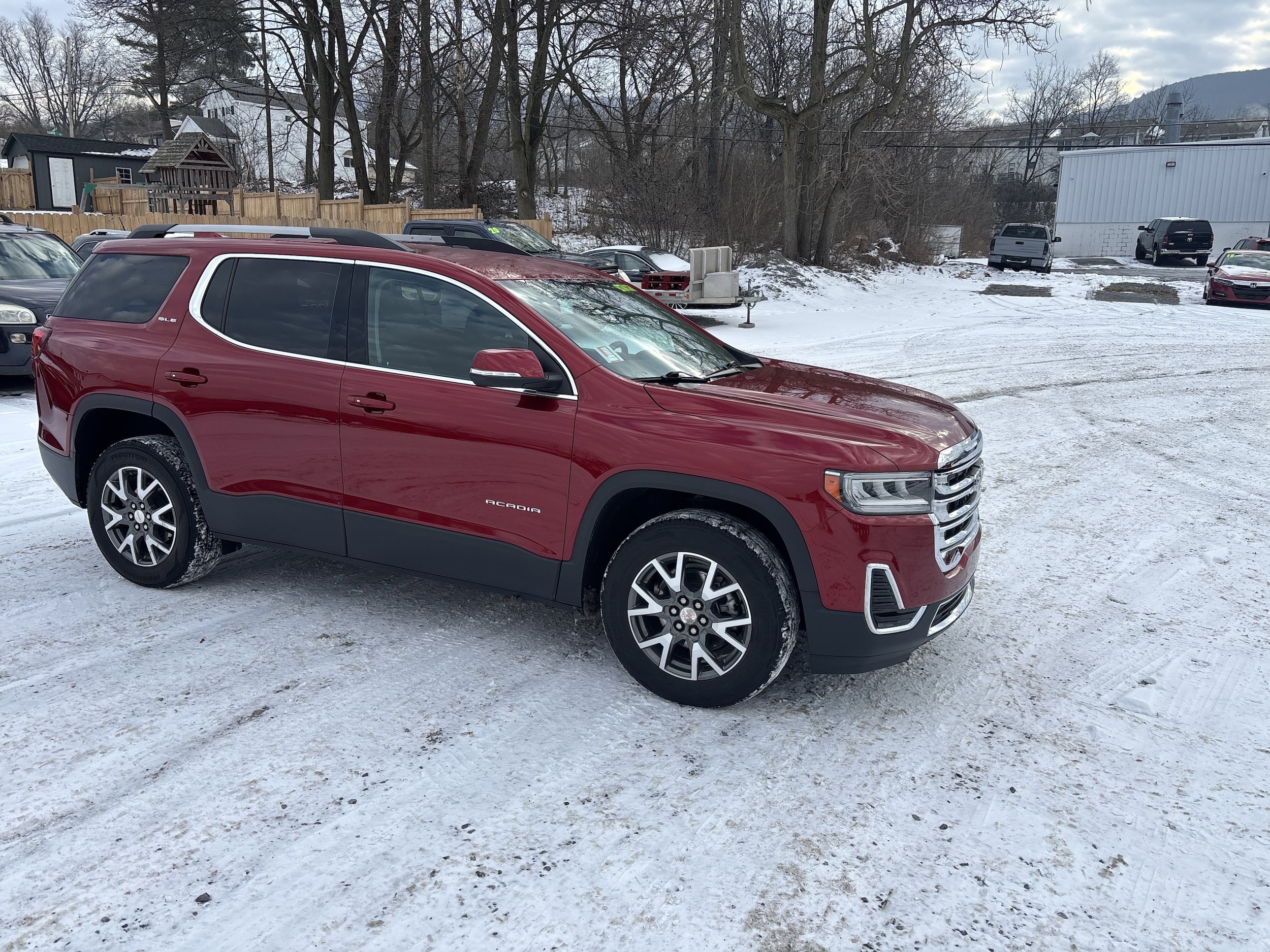 2022 GMC Acadia SLE's photo