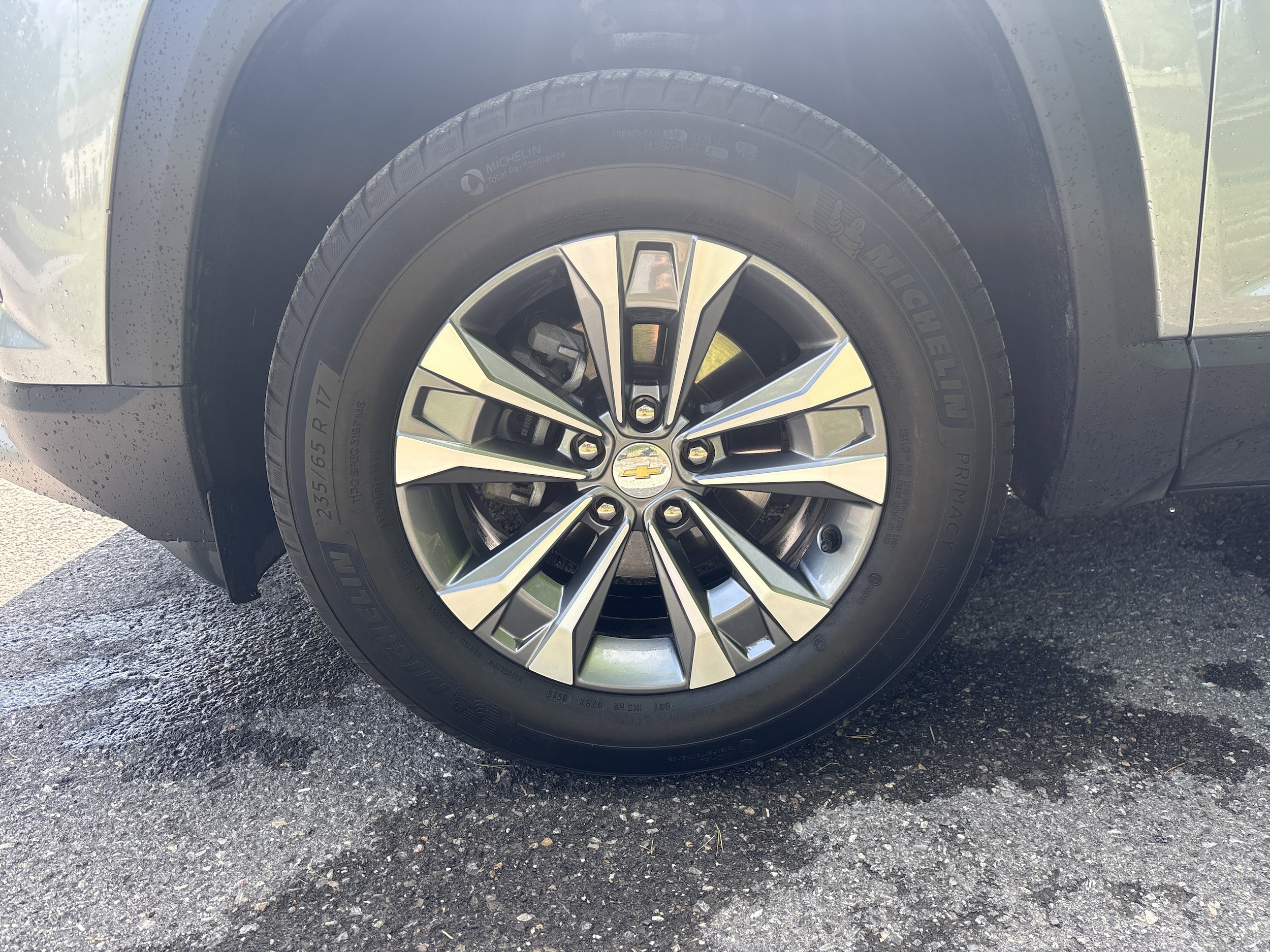 2025 Chevrolet Equinox LT - Photo 22
