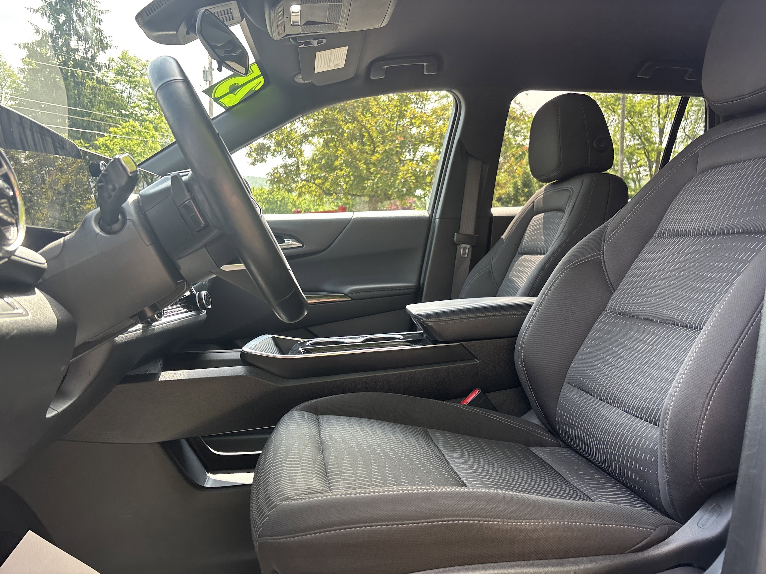 2025 Chevrolet Equinox LT - Photo 23