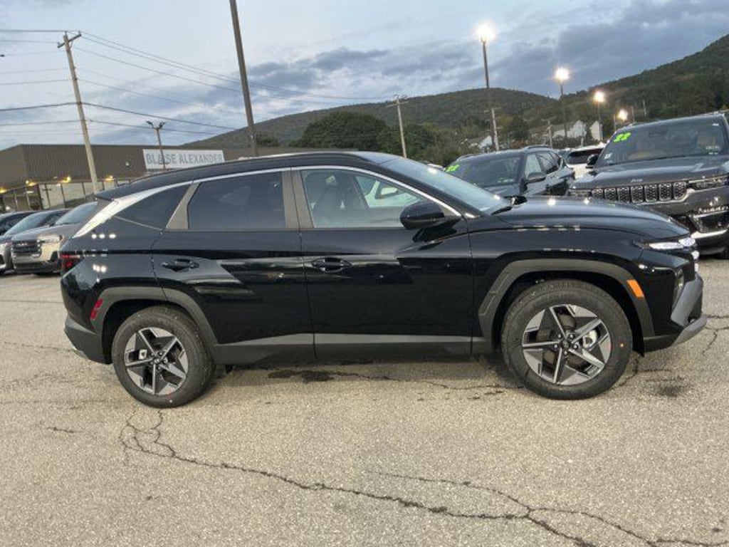 New 2026 Hyundai Tucson SEL AWD SUV