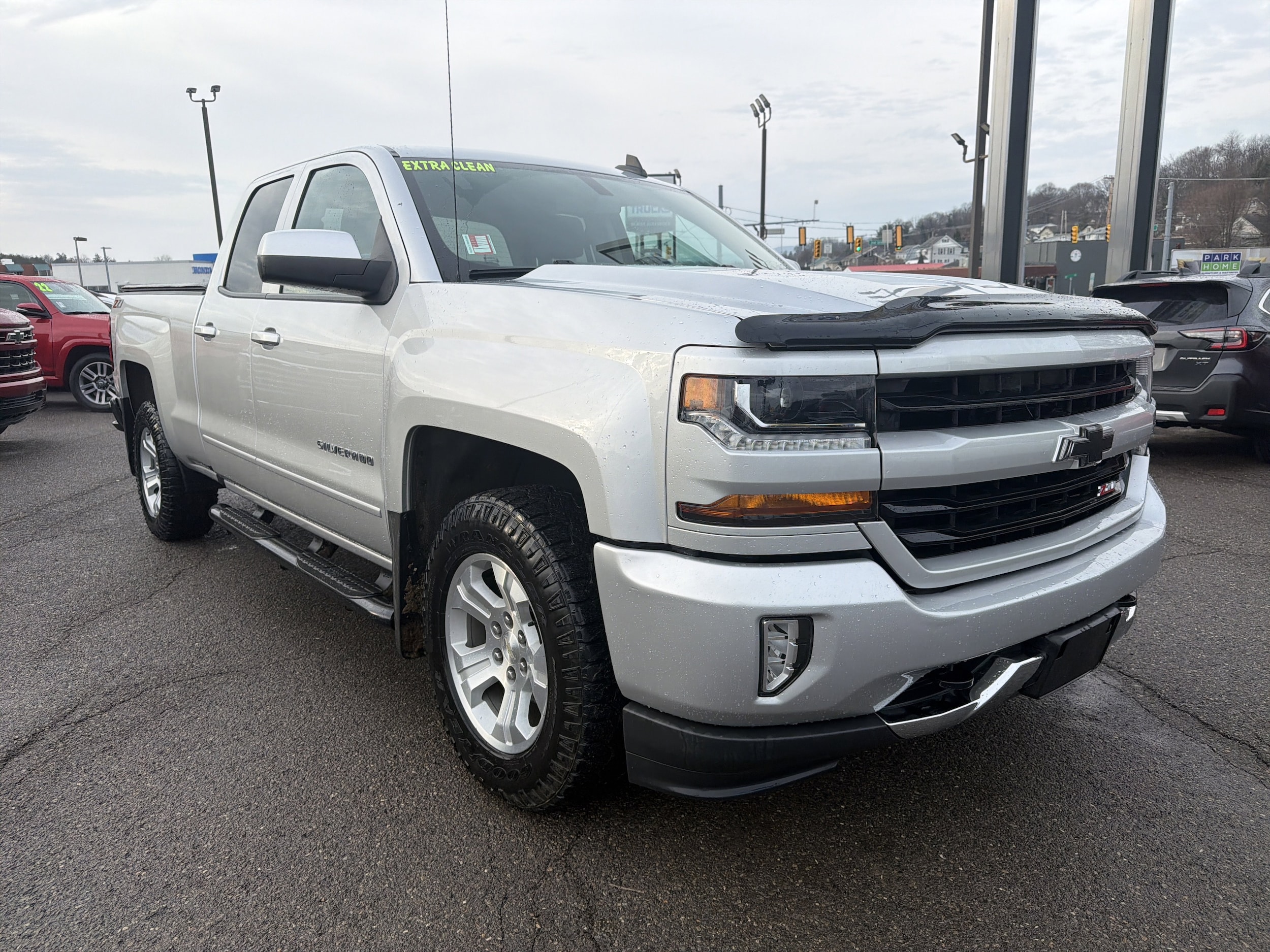 2019 Chevrolet Silverado LT's photo