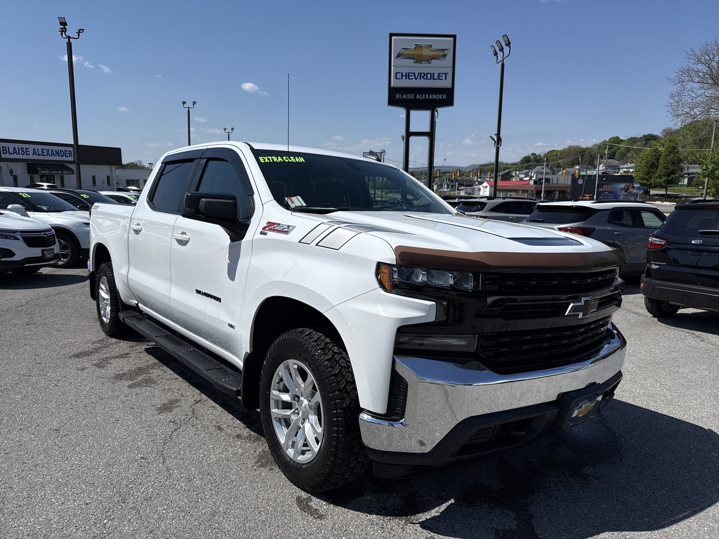 2019 Chevrolet Silverado 1500 LT 4X4 Crew Cab Standard Box's photo