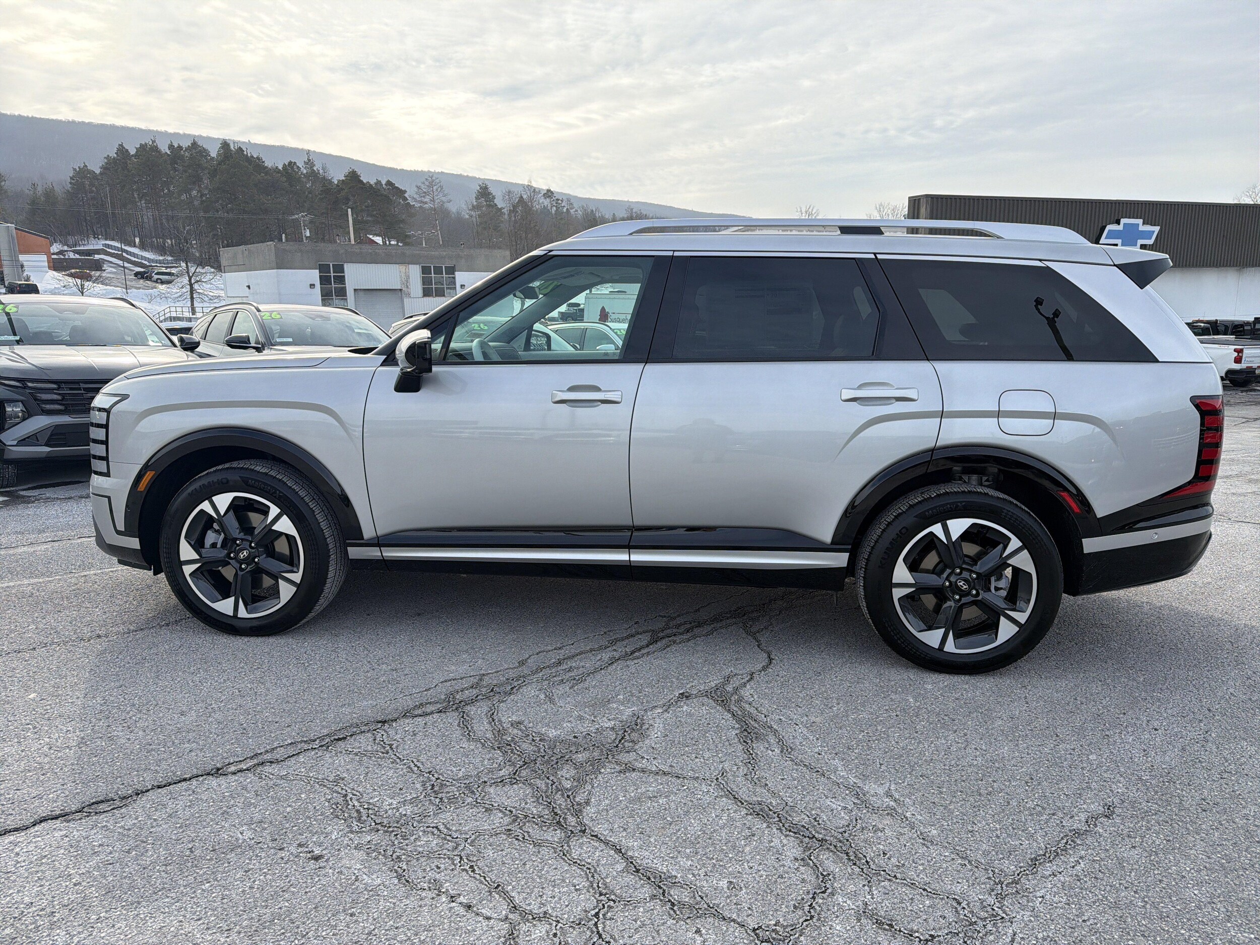 2026 Hyundai Palisade Limited - Photo 6