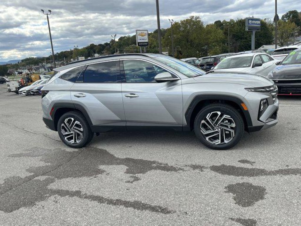 New 2026 Hyundai Tucson Limited AWD SUV