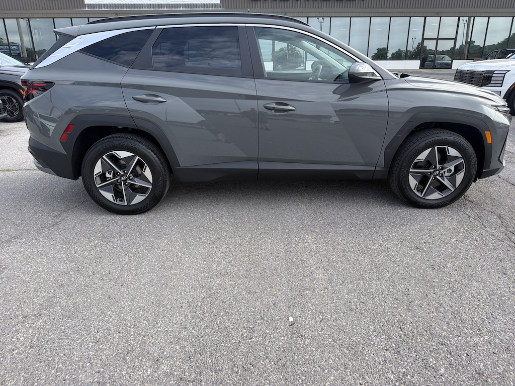 New 2026 Hyundai Tucson SEL AWD SUV
