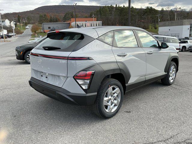 2026 Hyundai Kona SE photo 3