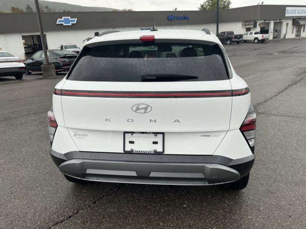 New 2026 Hyundai Kona SEL Premium AWD SUV
