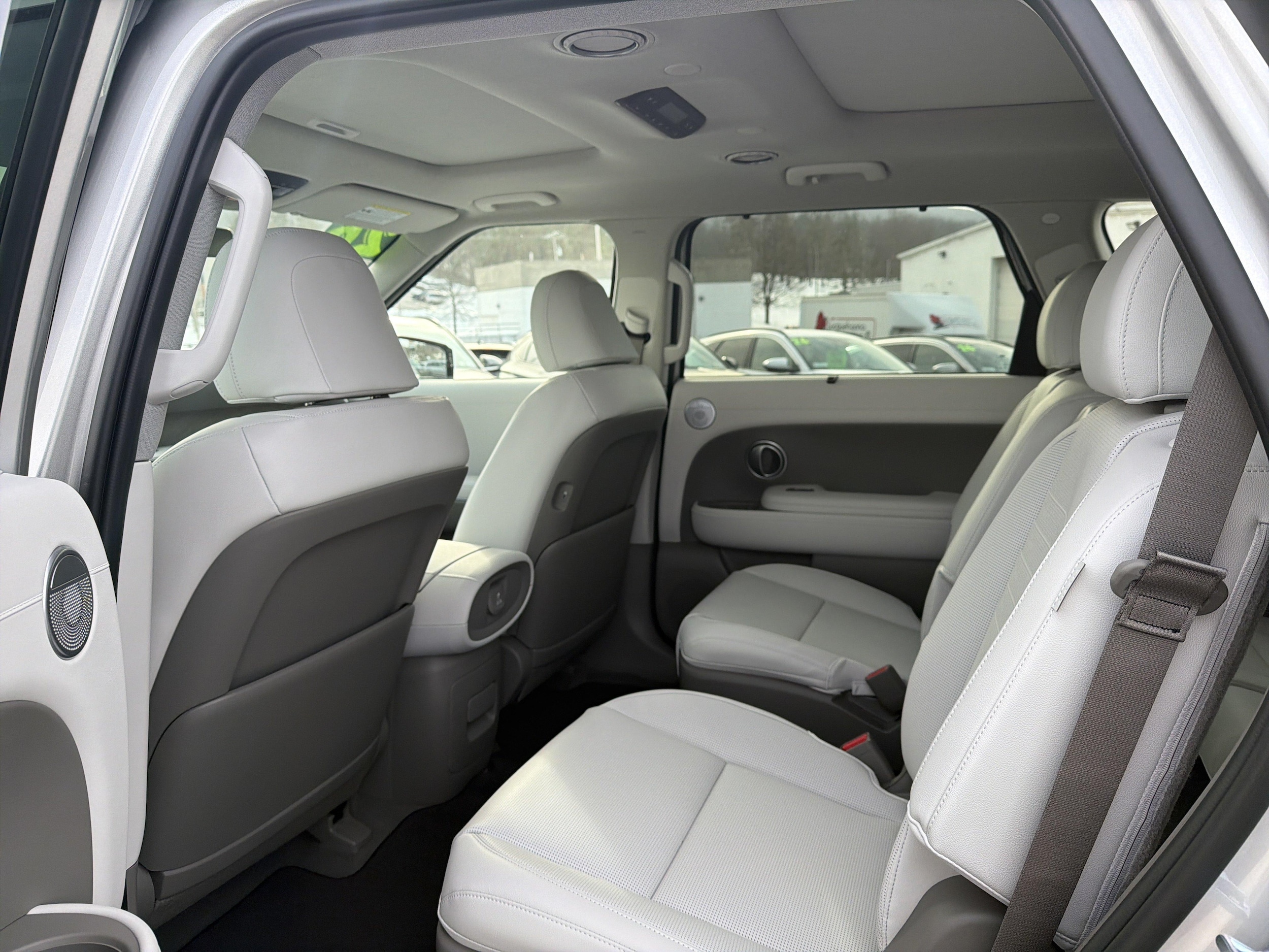 2026 Hyundai Palisade Limited - Photo 12