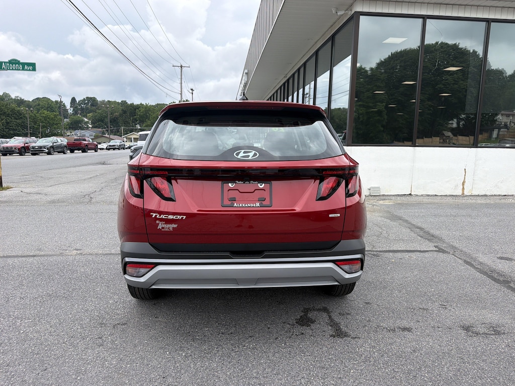 New 2026 Hyundai Tucson SE AWD SUV