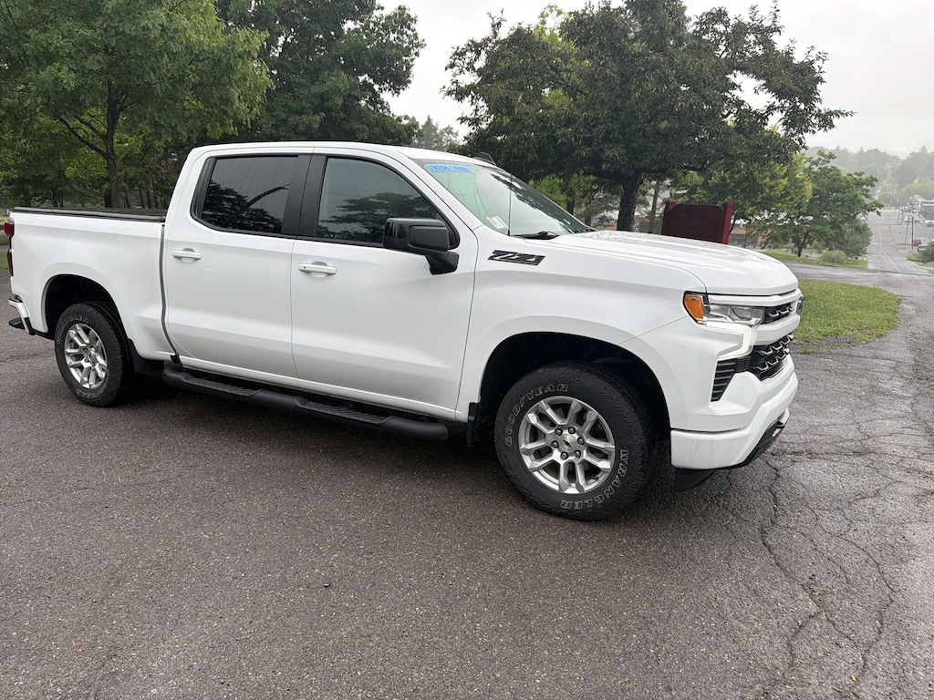 Used 2023 Chevrolet Silverado 1500 RST 4WD Crew Cab 147 RST