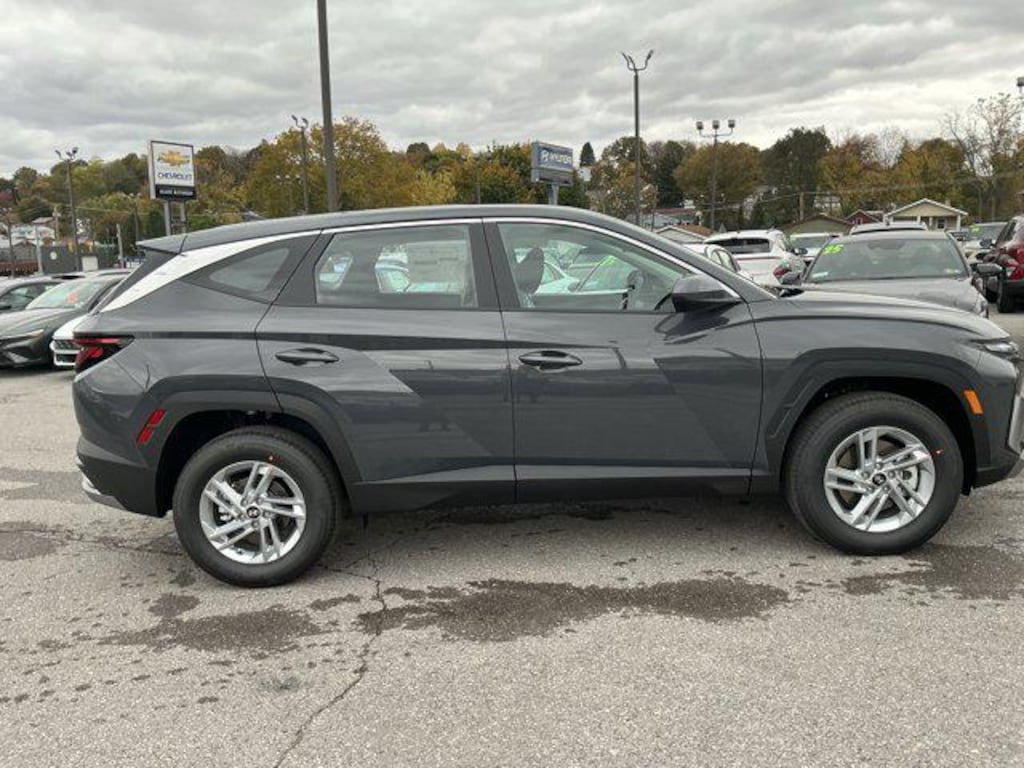 New 2026 Hyundai Tucson SE AWD SUV