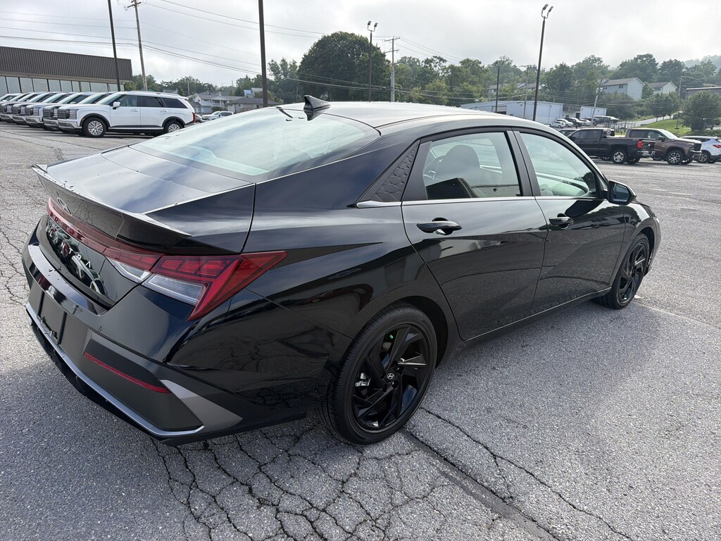 New 2026 Hyundai Elantra SEL Sport Sedan