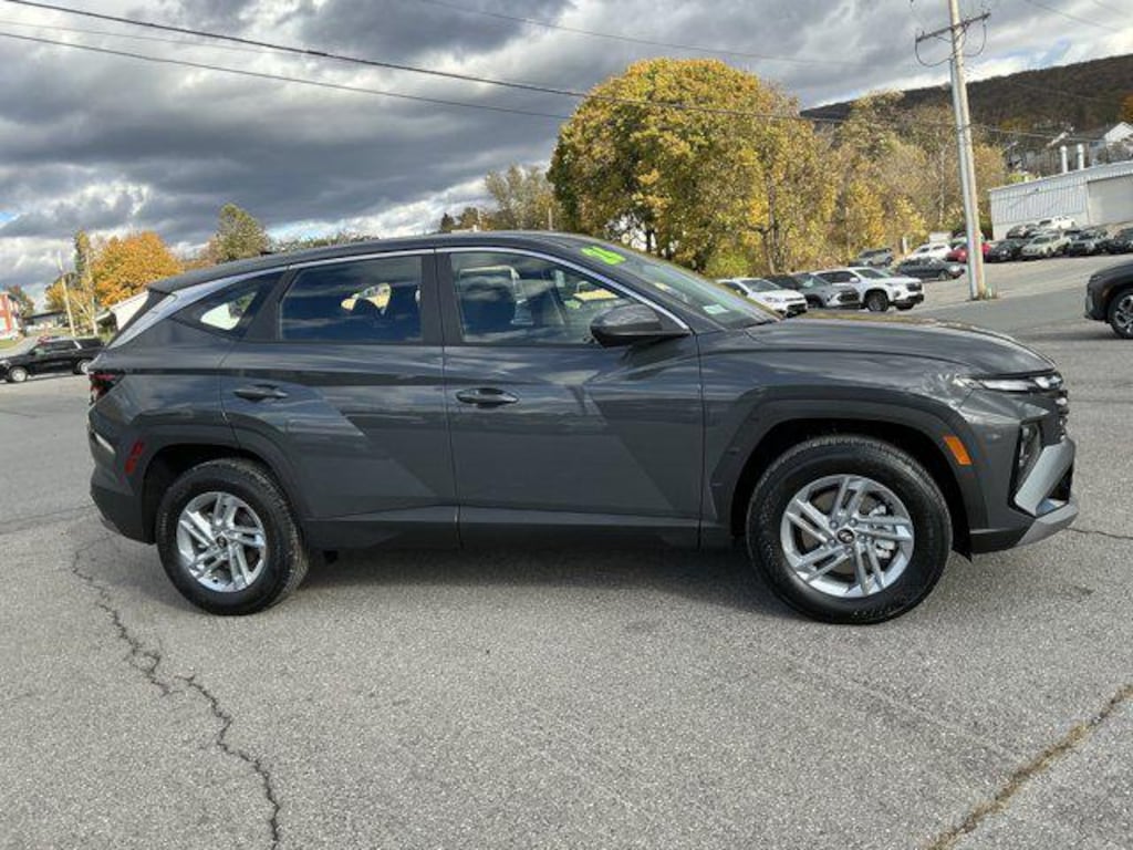 New 2026 Hyundai Tucson SE AWD SUV