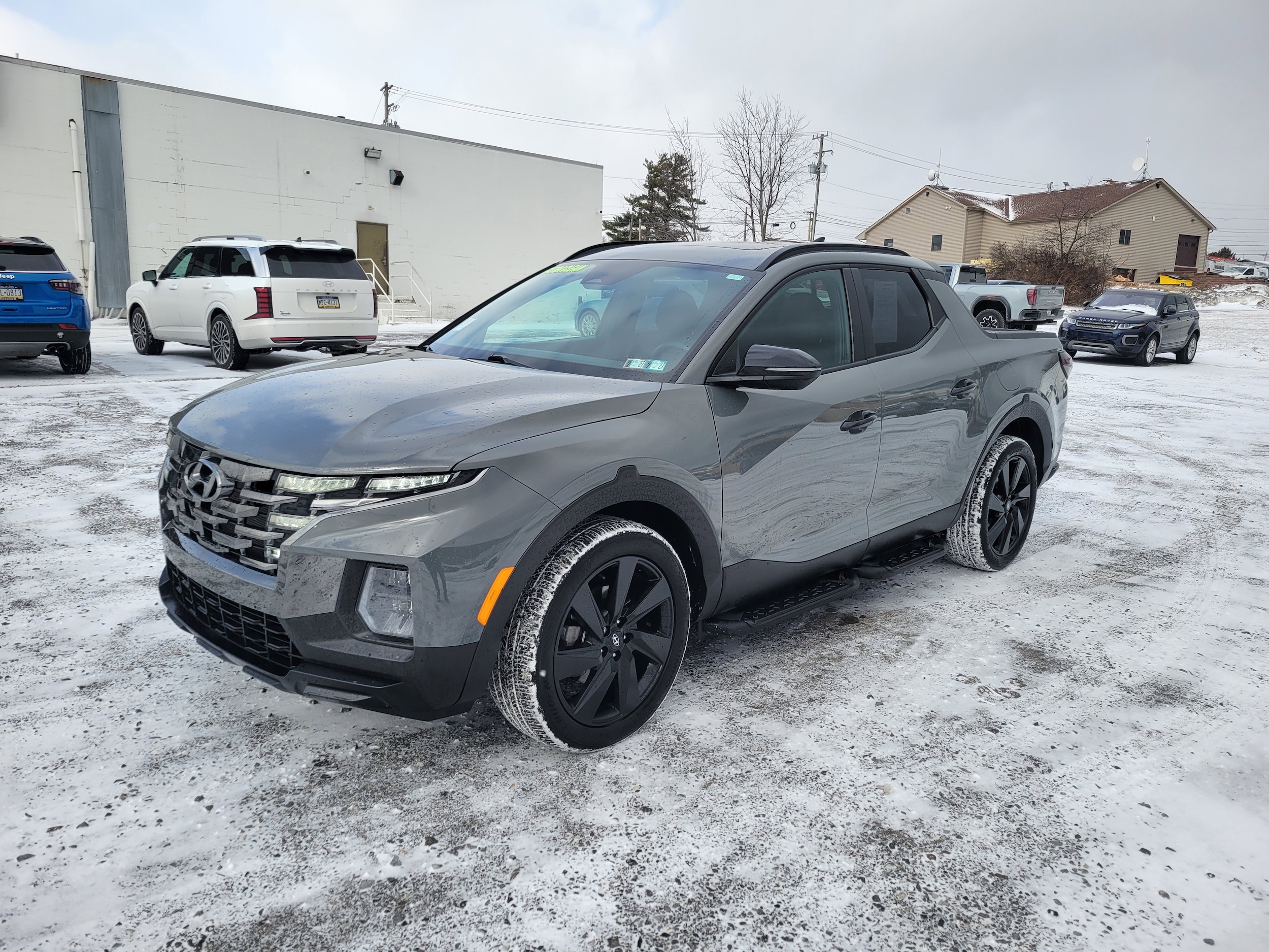 2024 Hyundai Santa Cruz Night's photo