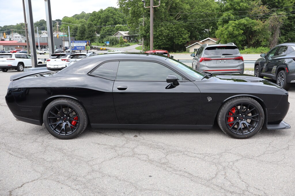 Used 2016 Dodge Challenger SRT Hellcat Coupe