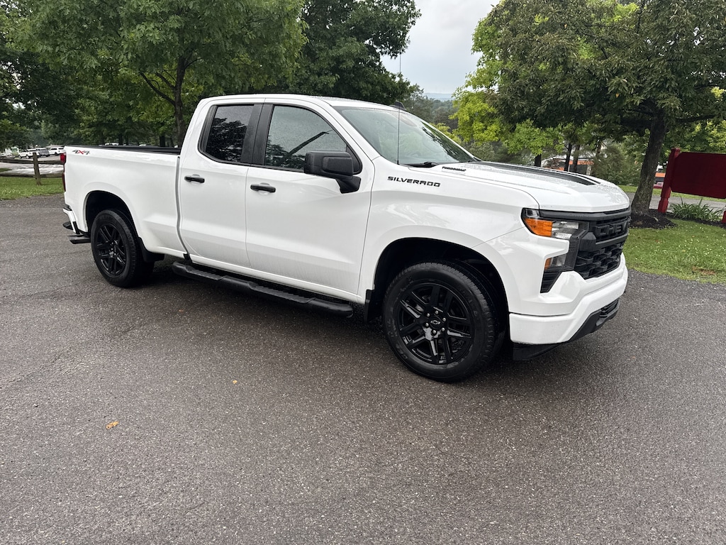 Used 2025 Chevrolet Silverado 1500 4WD Double Cab 147 Custom