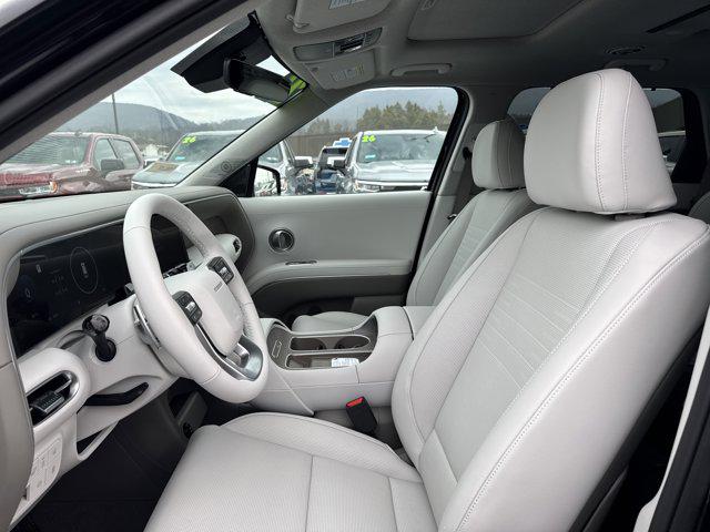 2026 Hyundai Palisade Limited - Photo 15