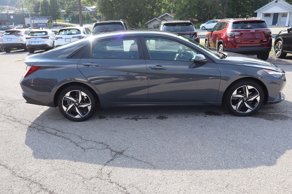 Used 2023 Hyundai Elantra SEL SEL IVT
