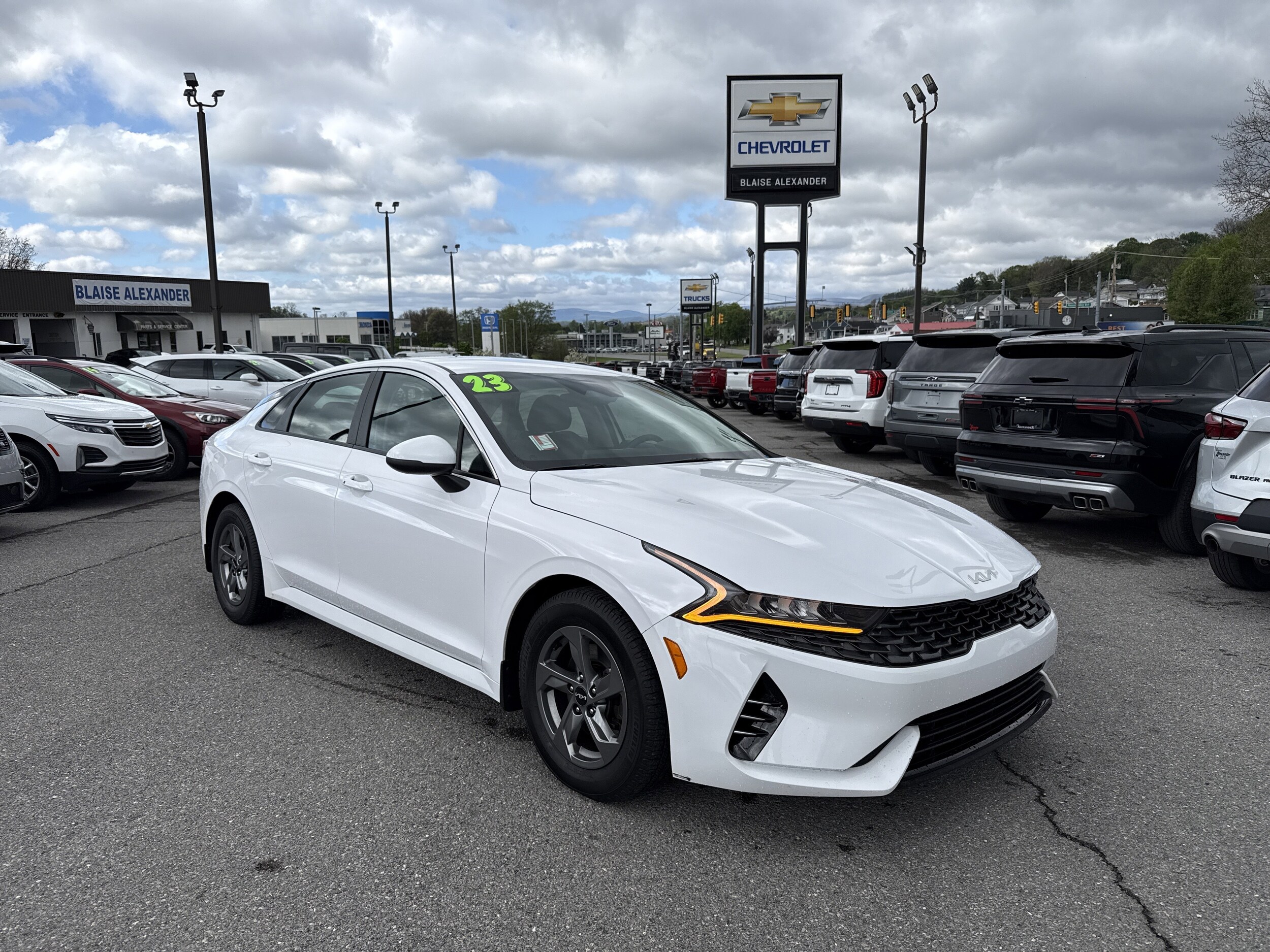 2023 Kia K5