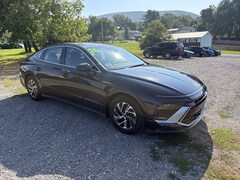 2026 Hyundai Sonata Hybrid Blue Sedan