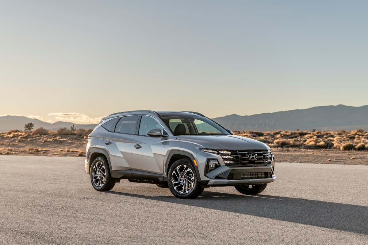2025 Hyundai Tucson Hybrid vs. PHEV