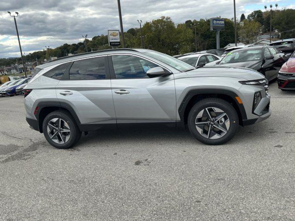 New 2026 Hyundai Tucson SEL AWD SUV