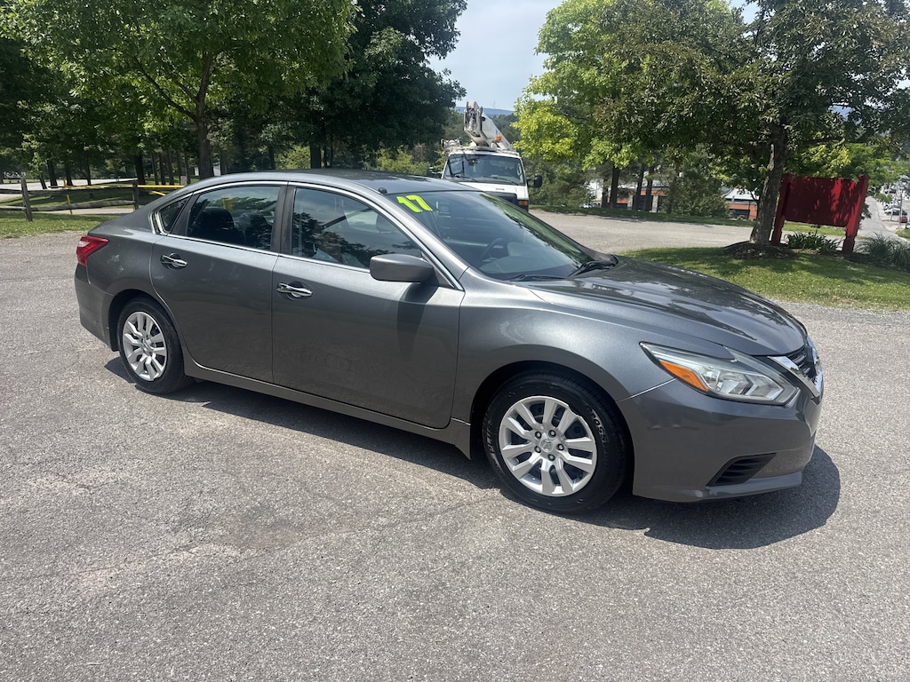 Used 2017 Nissan Altima 2.5 S Sedan