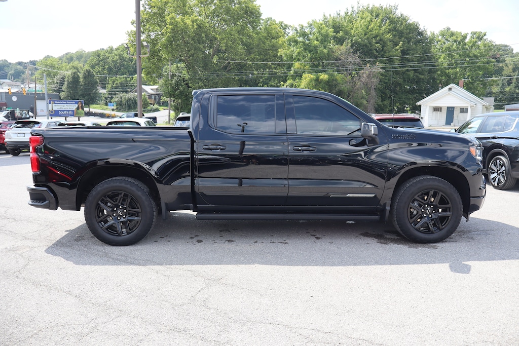 Used 2025 Chevrolet Silverado 1500 High Country 4WD Crew Cab 147 High Country