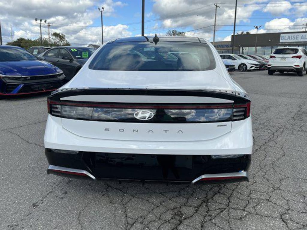 New 2026 Hyundai Sonata Hybrid SEL Sedan