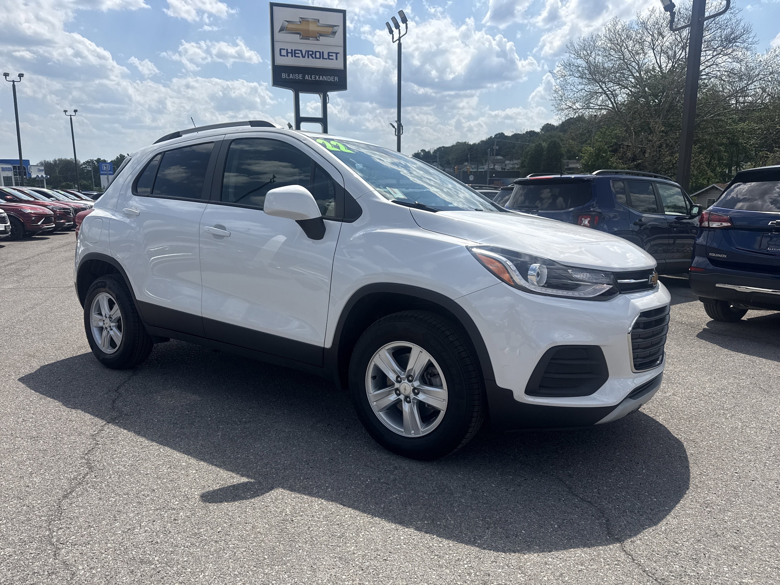 2022 Chevrolet Trax LT AWD's photo
