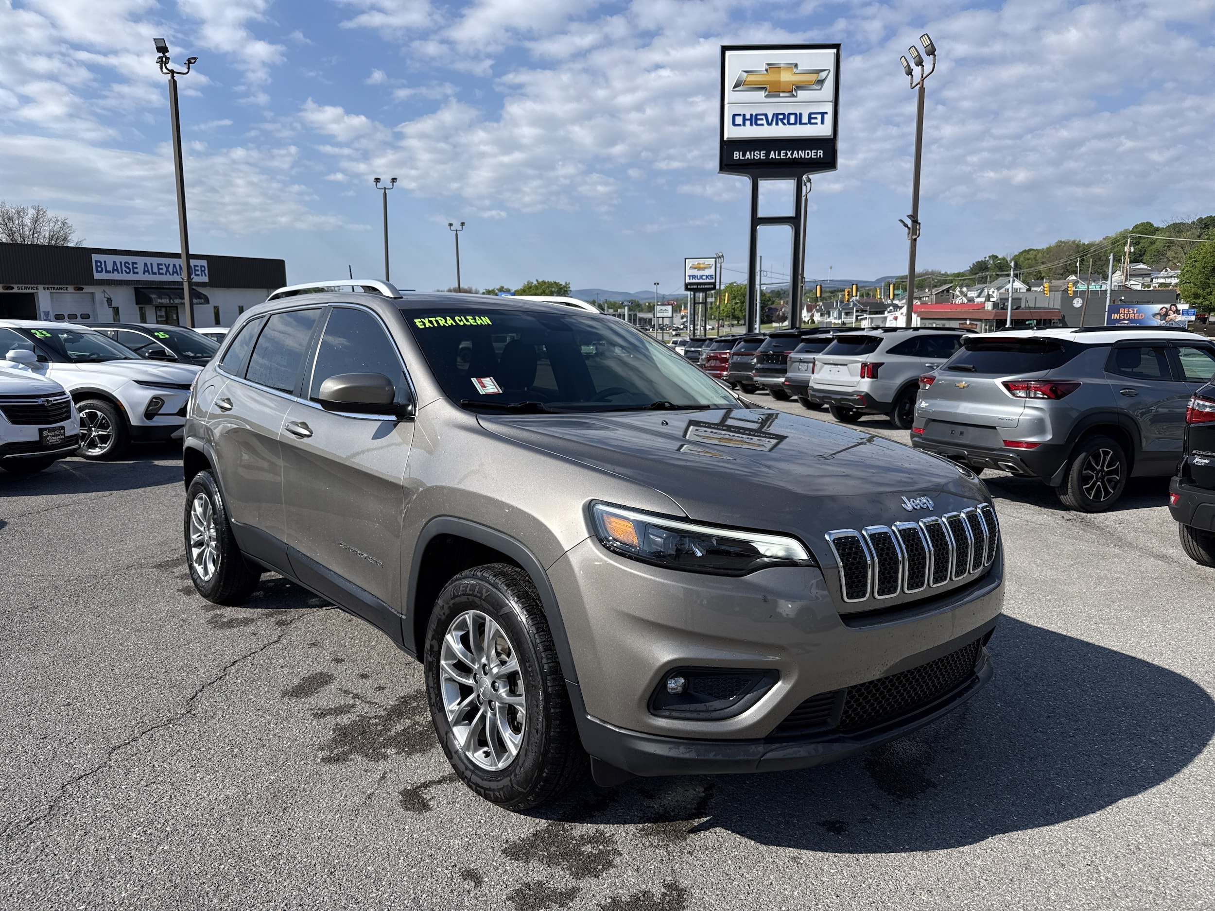 2019 Jeep Cherokee Latitude Plus 4X4's photo