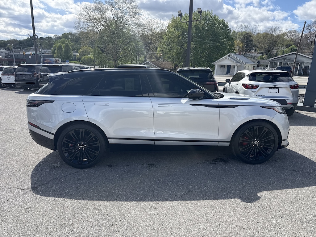 Used 2024 Land Rover Range Rover Velar Dynamic SE P250 Dynamic SE