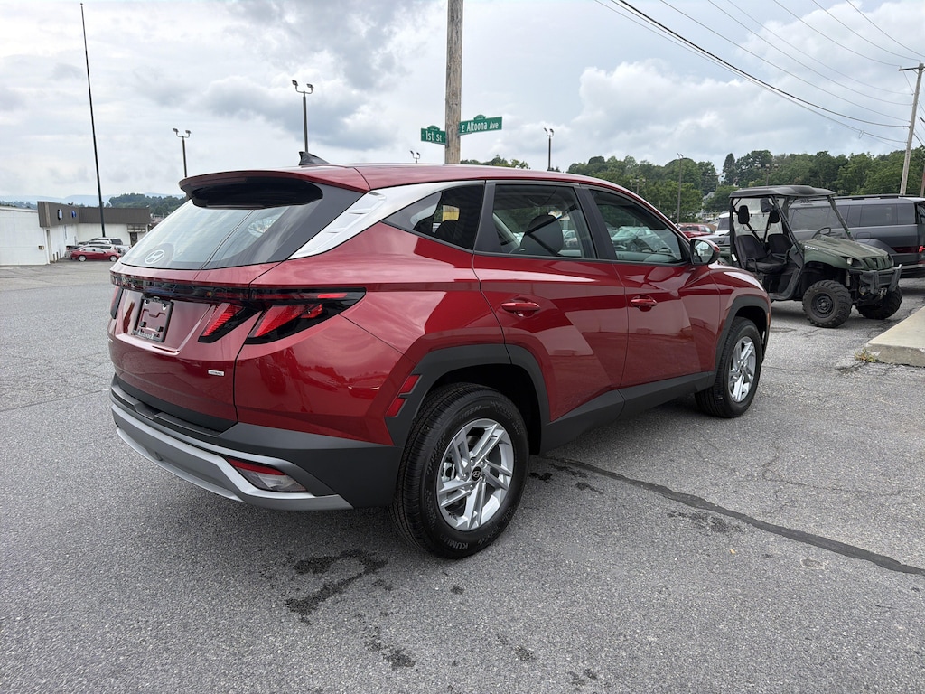 New 2026 Hyundai Tucson SE AWD SUV