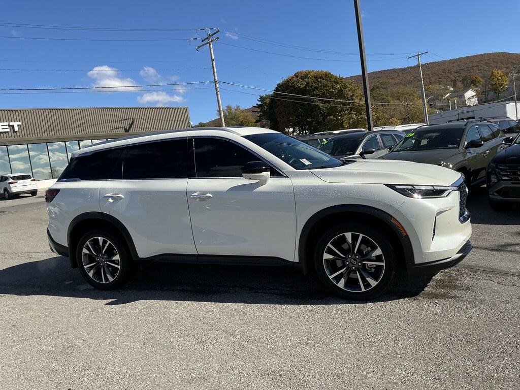 Used 2025 INFINITI QX60 LUXE LUXE AWD
