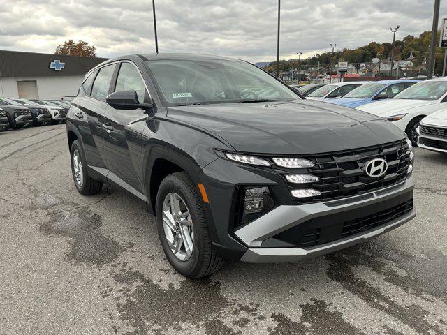 2026 Hyundai Tucson SE's photo