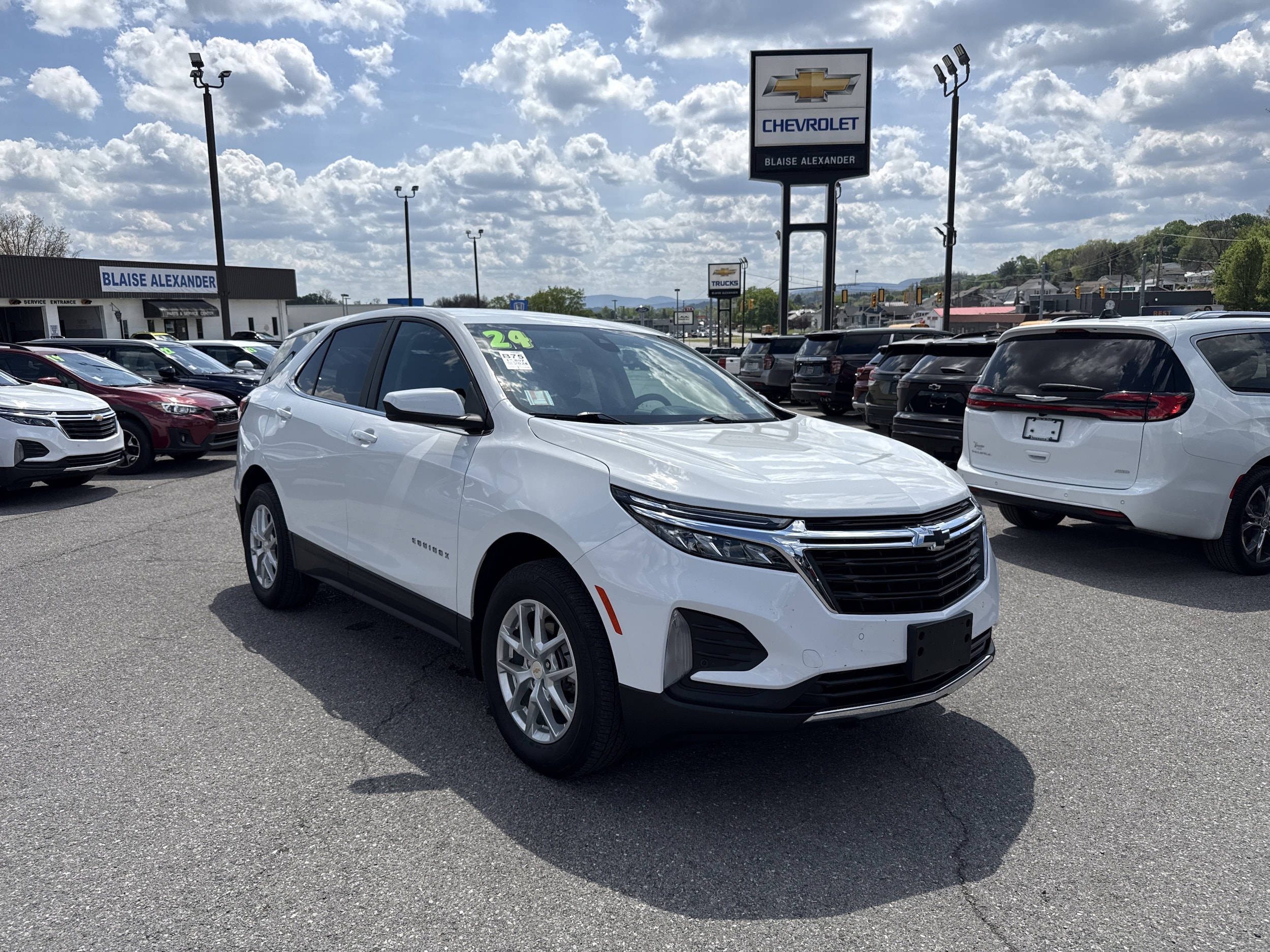 2024 Chevrolet Equinox AWD LT 1.5T's photo