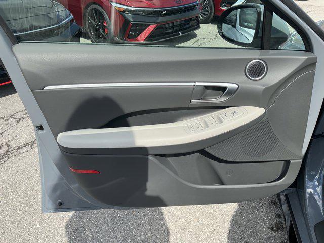 2026 Hyundai Sonata Hybrid SEL - Photo 13