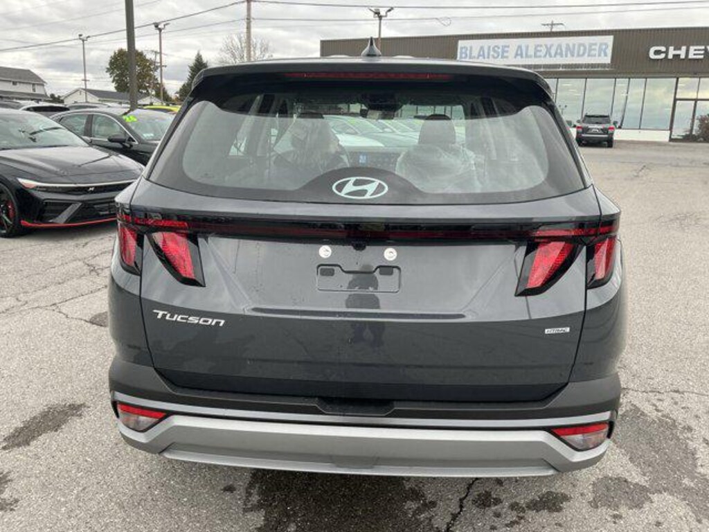 New 2026 Hyundai Tucson SE AWD SUV