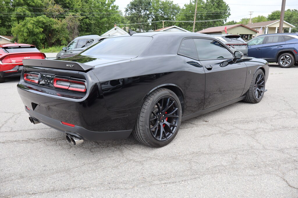 Used 2016 Dodge Challenger SRT Hellcat Coupe