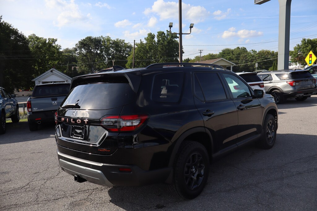Used 2026 Honda Pilot TrailSport TrailSport AWD